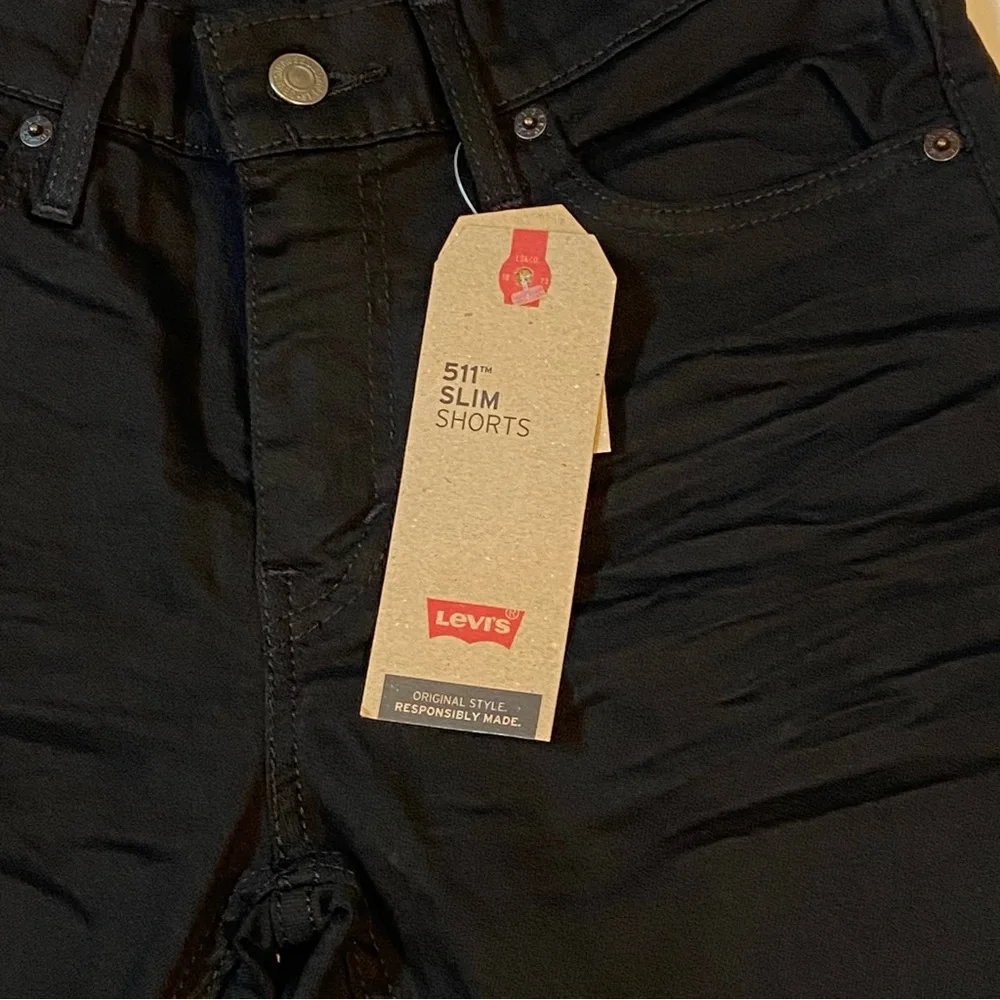LEVIS 511 Slim Denim Shorts NWT Black Raw Hem Stretch Knee Length Mens 29